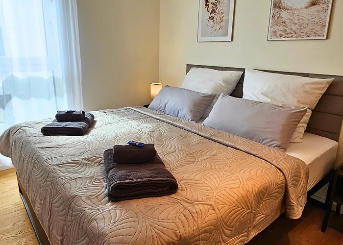 Relaxrefugium Luxus - Kueche, Arbeitsplaetze, Stellplatz & Komfort Fuer Bis 6 Gaeste